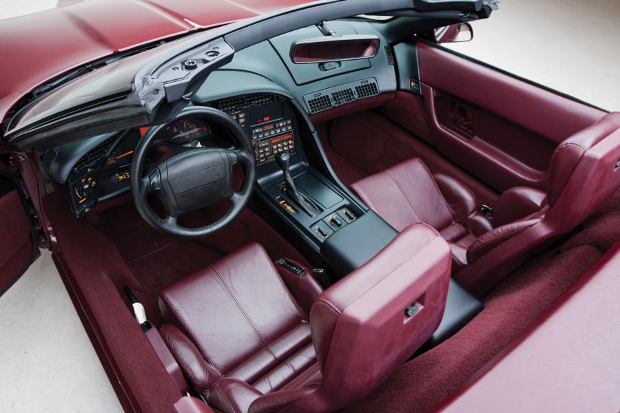  Chevrolet Corvette Convertible 1993 года  (фото 18 из 20)
